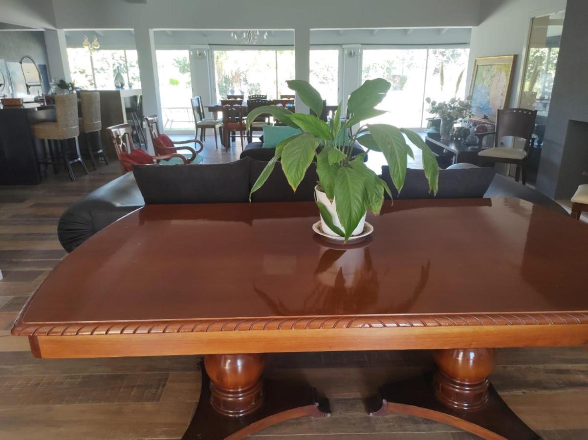 Casa 6 A Malibu 3Km Del Aeropuerto Podes Dejar Tu Auto 维拉阿连德 外观 照片