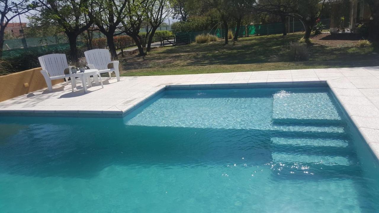Casa 6 A Malibu 3Km Del Aeropuerto Podes Dejar Tu Auto 维拉阿连德 外观 照片