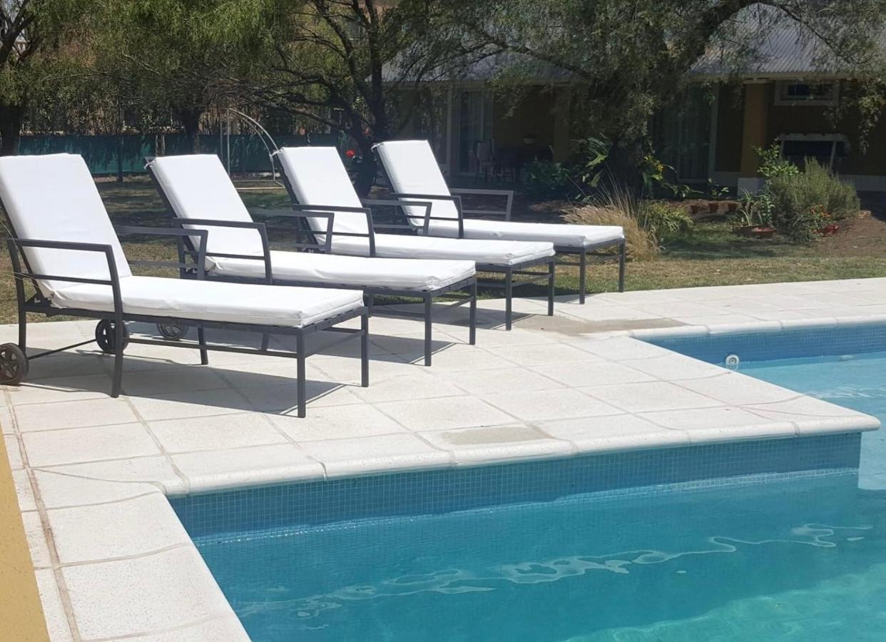Casa 6 A Malibu 3Km Del Aeropuerto Podes Dejar Tu Auto 维拉阿连德 外观 照片